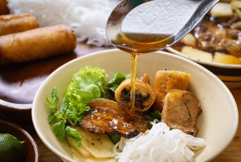 Bún chả ngon Hà Nội