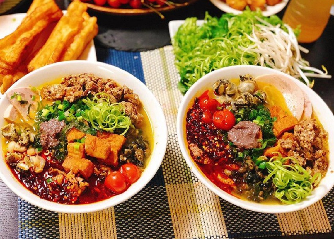 Bún riêu cô Hoàn Hàng Lược