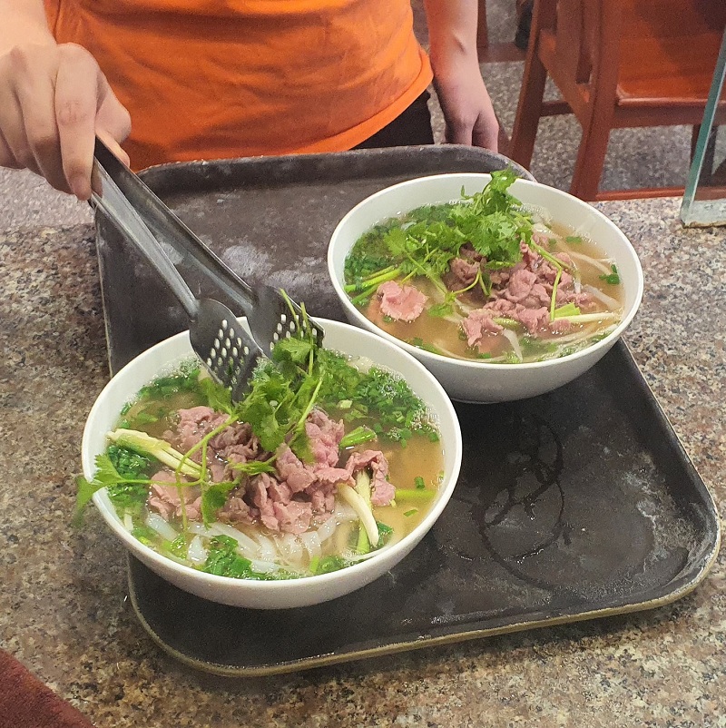 Phở 10 Lý Quốc Sư Hà Nội